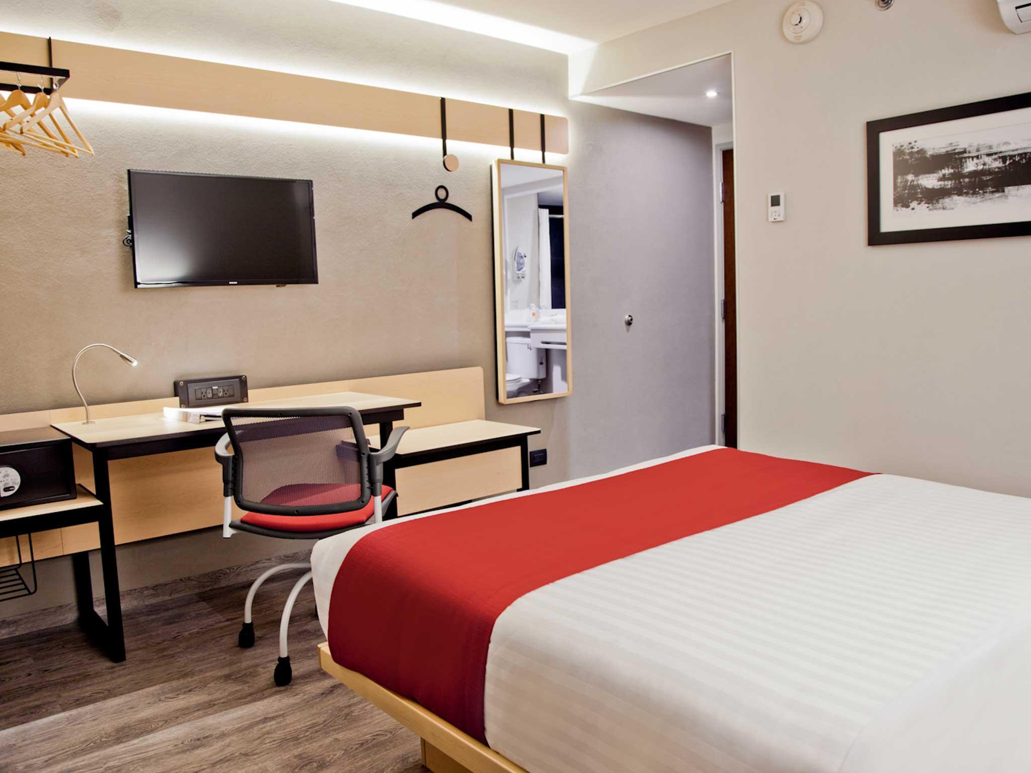 City Express By Marriott Λεόν Εξωτερικό φωτογραφία