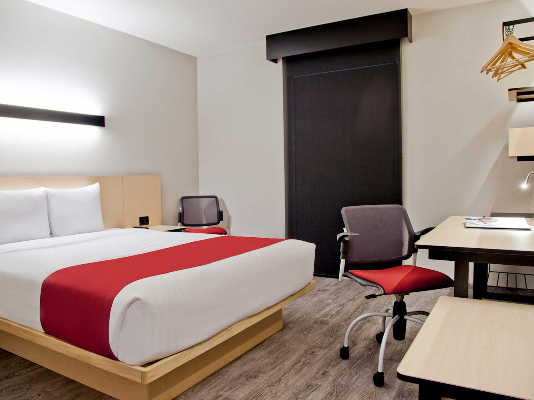 City Express By Marriott Λεόν Εξωτερικό φωτογραφία