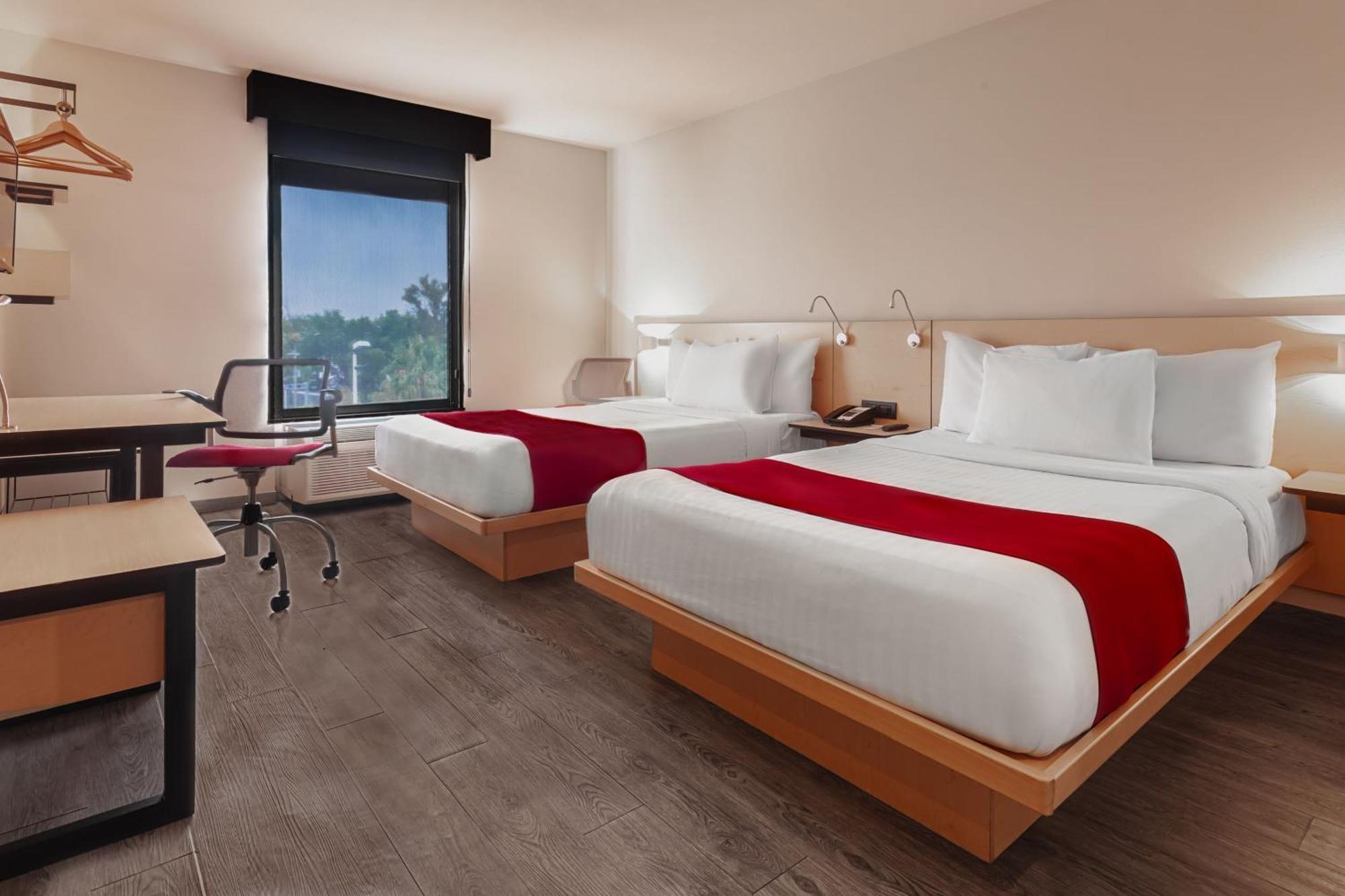 City Express By Marriott Λεόν Εξωτερικό φωτογραφία